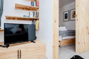 Modern Central 1BD Flat in Clerkenwell - sleeps 4!