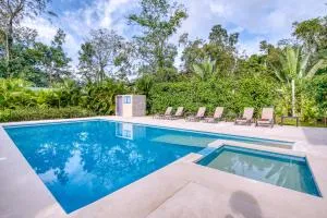 La Tica y La Gata - Puerto Viejo