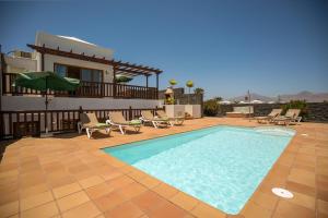 Villa room in Luxury Villa With Private Heated Pool and jacuzzi Oceano