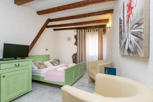 Studios Verde by Irundo