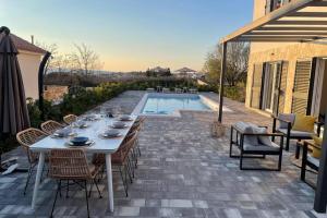 Villa Katarina - großer Pool beheizt - Meerblick