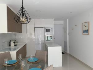 Bianca Beach 212 - cosy flat 250m from Mil Palmeras beach