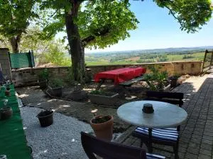 Studio Bellevue 3 rue du bourg a Montastruc 47380 entrée indépendante - Tombeboeuf