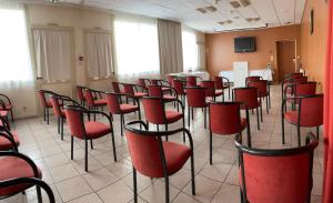 Hotels Cit Hotel LA PYRAMIDE : photos des chambres