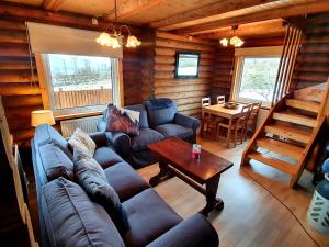 Akureyri Log Cottage