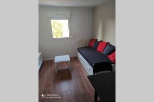 Appartements Charmant studio avec piscine et clim (en ete) : photos des chambres