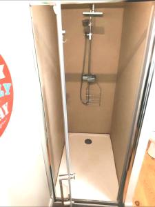 La Glacière - chambre avec salle de bain - 2 personnes