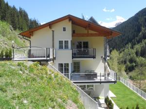 Apart Bella Cascata - 4-star hotels in Kappl