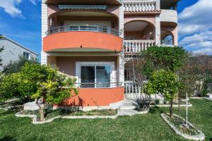 Kastela Agneza Apartment (2+1) near SplitAirport