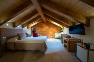 Donna Sofi Holiday House