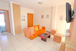 Apartment near the sea and the Athens airport , Artemida