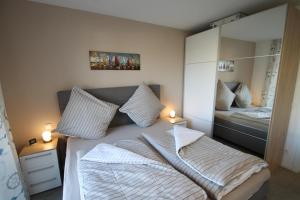 2504 - Strandwiese 15