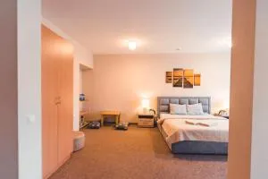 O.K. Hotel - Myza Igaste