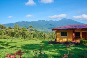 Beautiful 2 Bedroom Villa with Private Nature Reserve - Friendship House