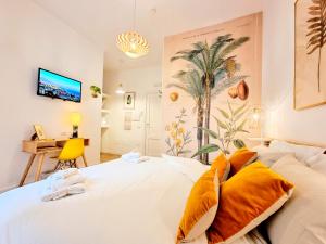 Double Room room in Napoli Tree - Lungomare