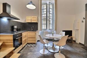 LAppart Magnifique 40m2 idéalement situé au coeur des Remparts