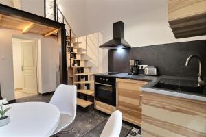 LAppart Magnifique 40m2 idéalement situé au coeur des Remparts