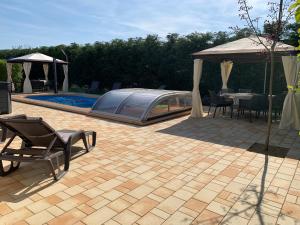 Fullhouse Apartmanház