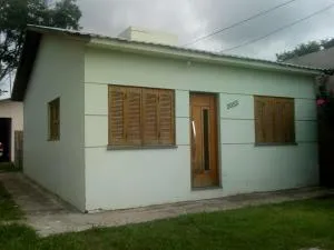 Pousada ideal -casa 3 nos fundos - Artigas