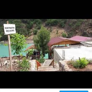 Kapuzbaşı Şelaleleri Uçar pansiyon - Sis