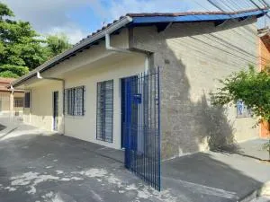 Casa Caraguatatuba no Centro - Varginha