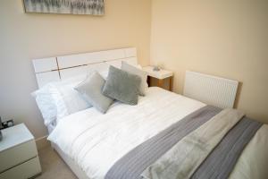 Stylish Canary Wharf Flat Fast WiFi