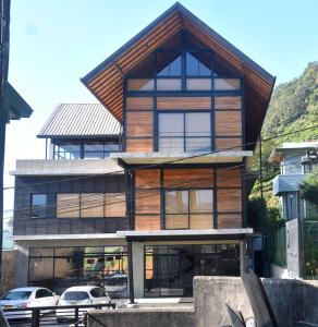 Manuka Hillwood Hotel