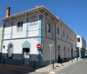 Hotel Le Petit Baigneur Palavas Plage photo 6