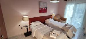 Lucys next to sea apartment