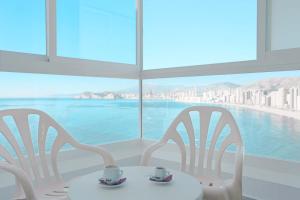 Triple Room with Sea View room in Hotel Benikaktus