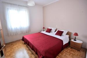 Family Apartment Vinja - privat garden - whirlpool