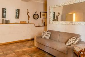 Rome right in the ancient historical center two bedrooms two bath, Up to 6 pax