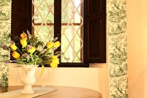 Villa Buonsignori - Wine & Olive Oil Farm