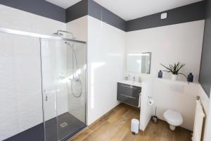 B&B / Chambres d'hotes DEMEURE DES CORDELIERS : photos des chambres