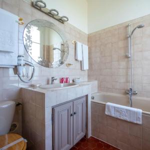 Hotels Le Chateau de Mei Lese : photos des chambres