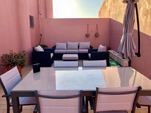 Bela Vista Penthouse with Pool by LovelyStay