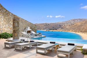 Luxurious Villa Ostria Myconos Greece