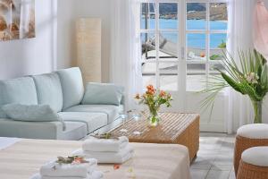 Luxurious Villa Ostria Myconos Greece