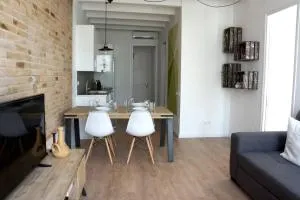 Barcelona Industrial Style Apartment - Collblanch y La Torrassa