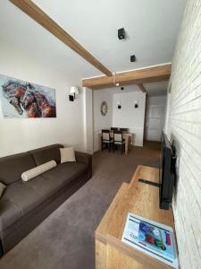 Central Residence by Župa