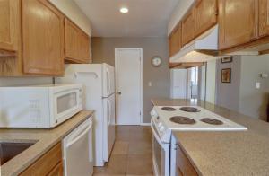 CC19 Chateau Claire condo