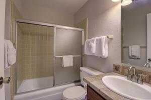 CC19 Chateau Claire condo