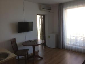Villa Milagro Apartments