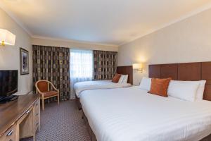 Classic Family Room room in Mercure Tunbridge Wells Hotel