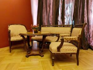 Small Luxury Palace Residence