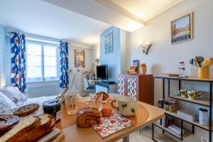 Appartements SUPERLOGIS - Bel Epoque - STUDIO Classe 3 etoiles - BLOIS-HYPERCENTRE : photos des chambres