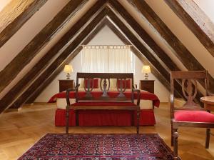 Family Apartment room in Small Luxury Palace Residence