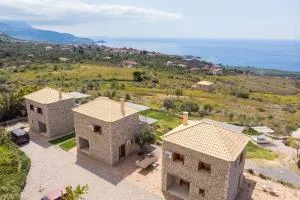 La Pietra Maisonettes - Kastanéa