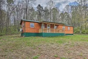 Cozy Bidwell Cabin with Deck Trail and Creek Access! - Albany
