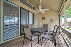 Holiday Home room in Serene Townhome with Porch Walk to Lake Conroe
